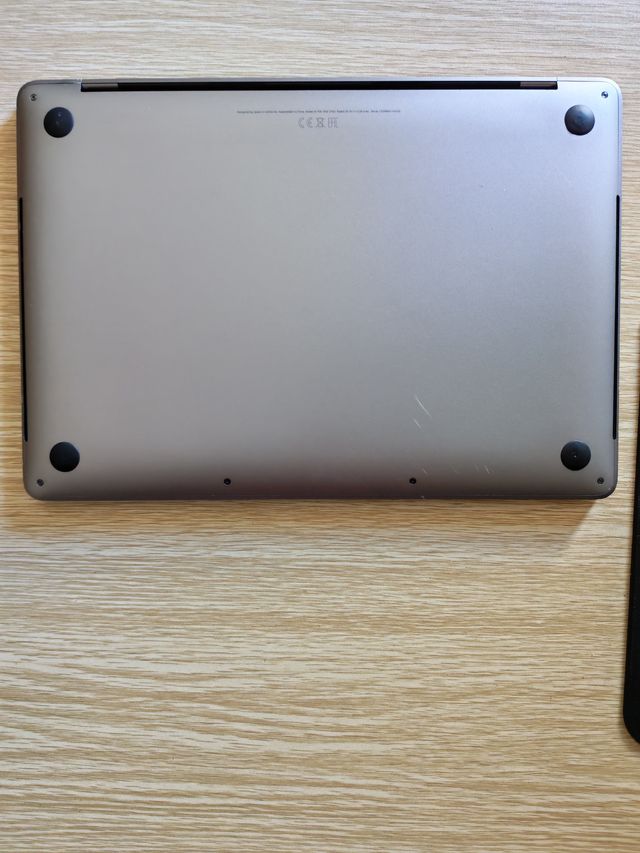 MacBook Pro TouchBar Plata