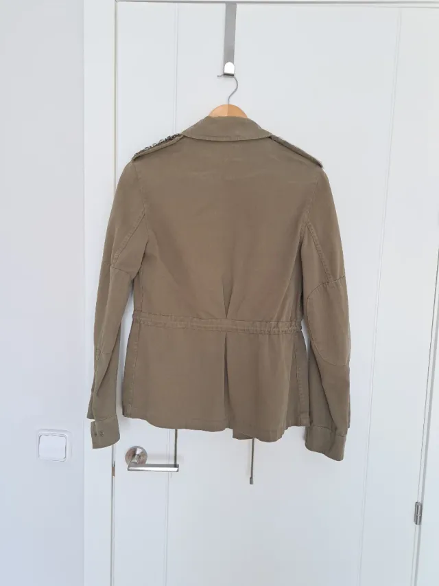 Chaqueta militar verde mujer