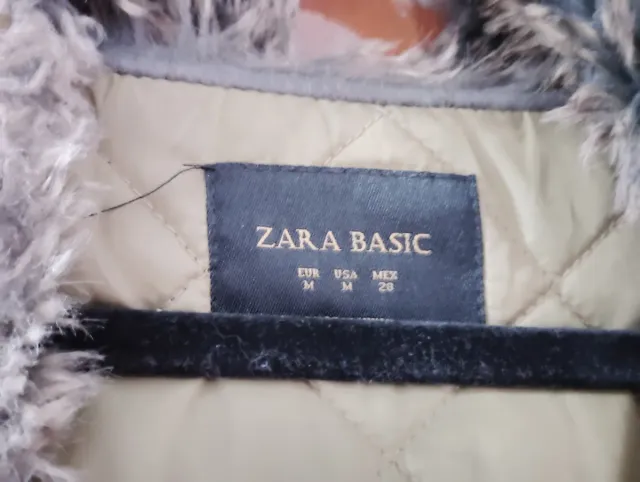 Parka Zara verde militar convertible