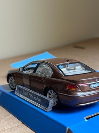 BMW 745i Sedan 1:43