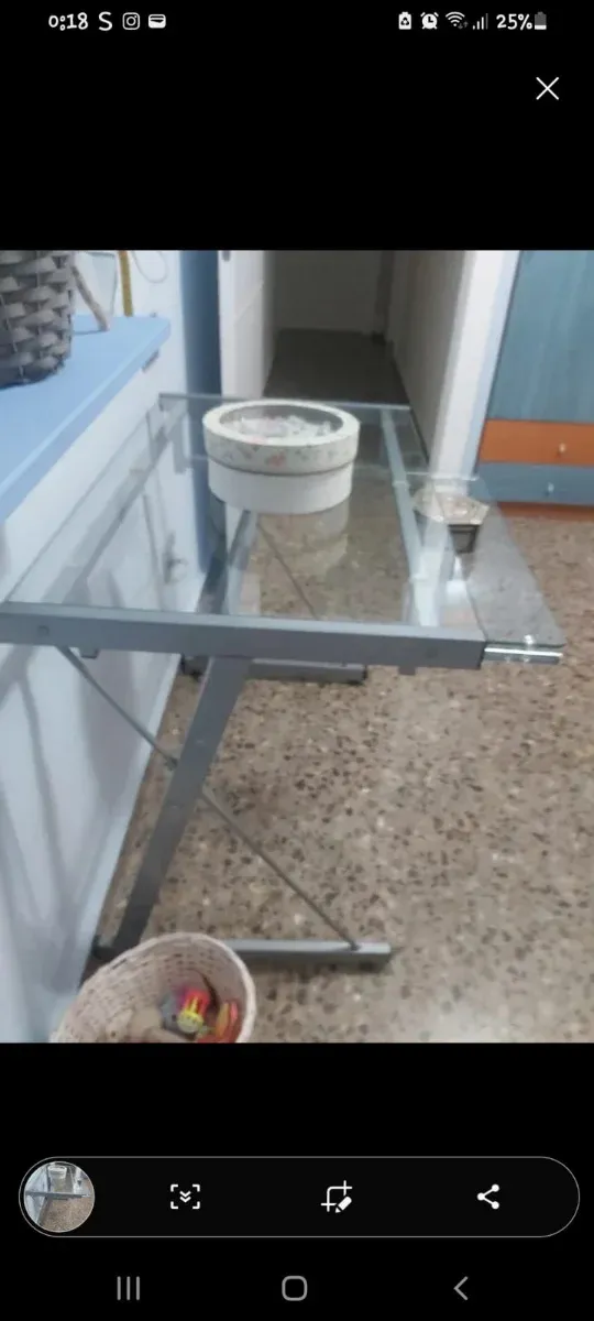 Escritorio cristal y metal