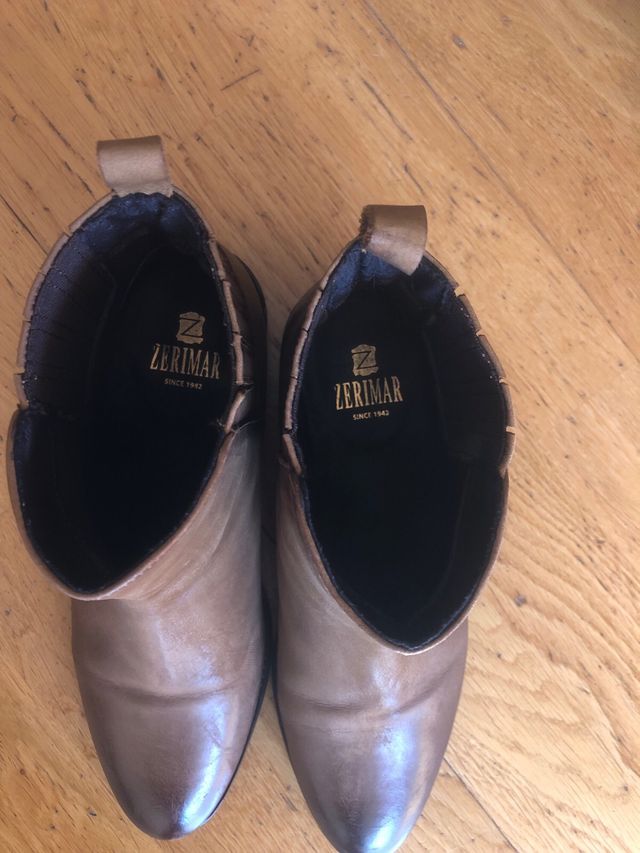 Botines de cuero marrón