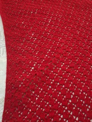 Manton Crochet burdeos , baturra
