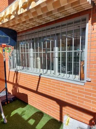 Rejas de seguridad metálicas