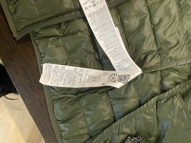 Chaqueta EA7 Emporio Armani Plumas Plegable