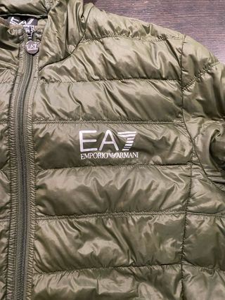 Chaqueta EA7 Emporio Armani Plumas Plegable
