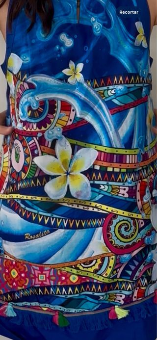 Vestido con estampado tropical