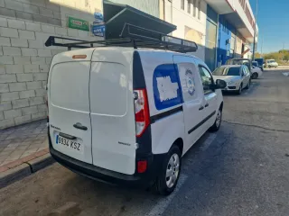 Renault Kangoo 2019 .cambio por bmw 330 xd