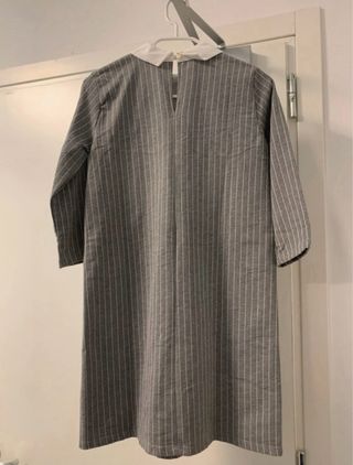 Vestito Bershka grigio a righe
