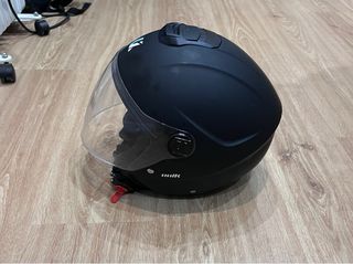 Casco de moto talla XS negro con visera