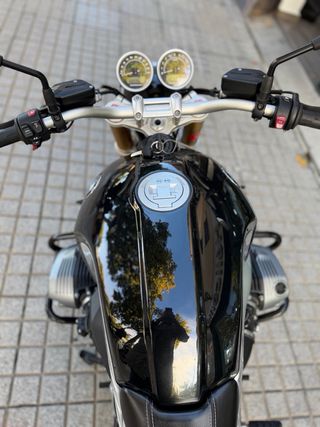 BMW R Nine T