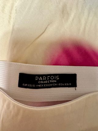 Falda satinada con estampado de corazones