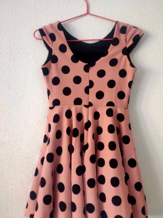 Vestido lunares rosa y negro toque flamenco