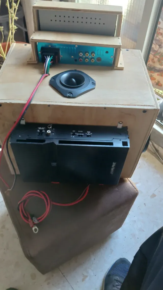 Equipo de sonido coche con cajón
