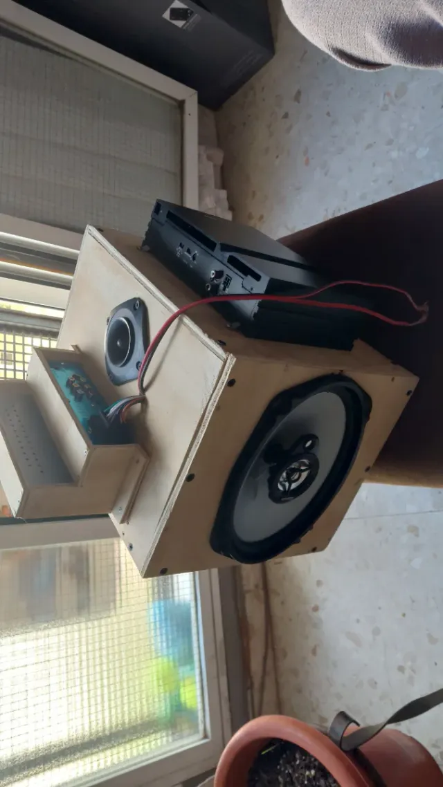 Equipo de sonido coche con cajón
