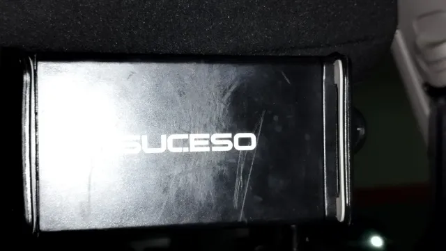 Soporte Tablet/Móvil Asiento Coche SUCESO