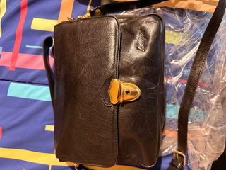 Borsa Kenzia in pelle nera