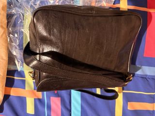 Borsa Kenzia in pelle nera