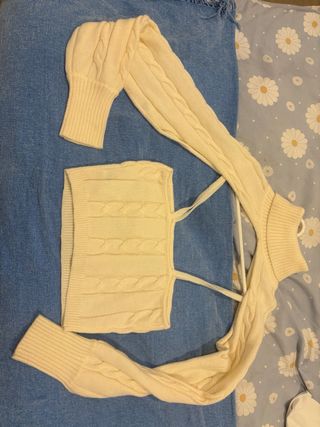 Conjunto crop top y mangas de lana beige