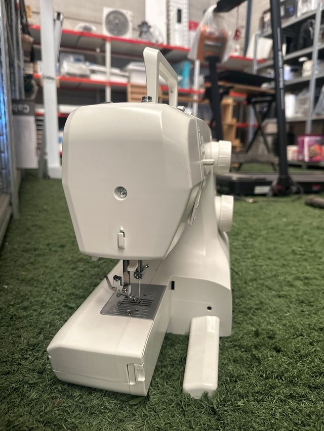 Máquina de coser SilverCrest