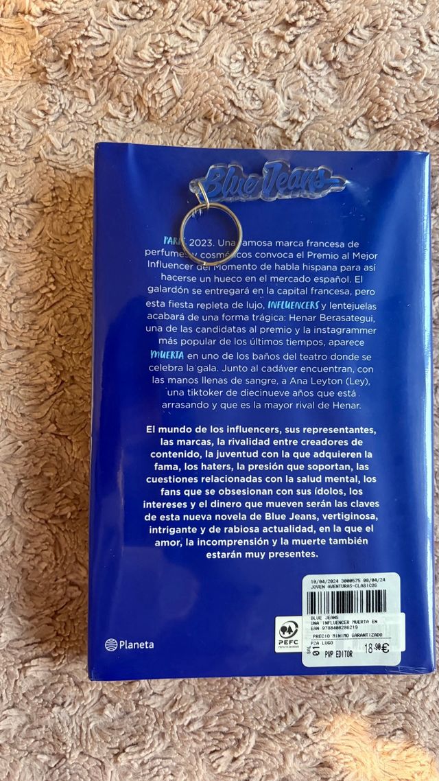 Una influencer muerta en París