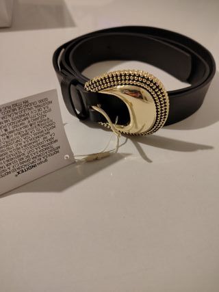 Cinturón Zara mujer hebilla dorada