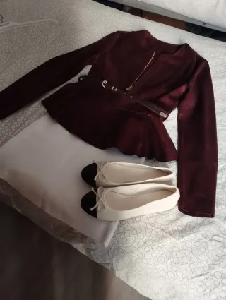 Conjunto chaqueta y bailarinas