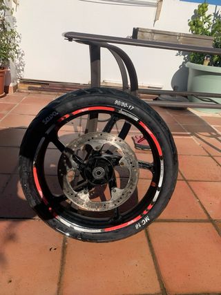 Ruedas 90/80-17 110/80-17