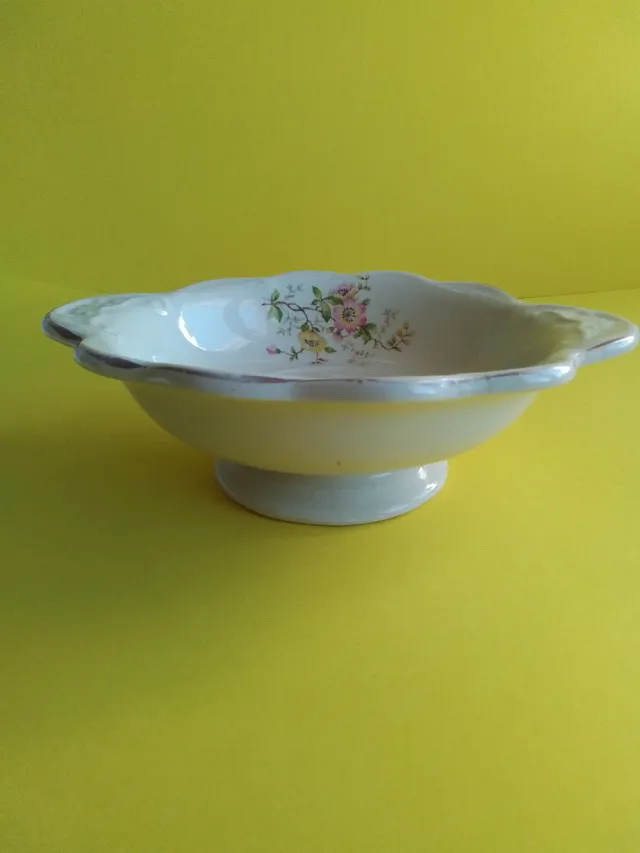 Frutero antiguo de Inglaterra floral