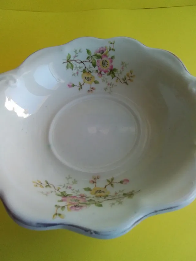 Frutero antiguo de Inglaterra floral