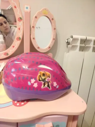 Cascos de bicicleta o patinetes de niña de