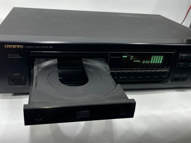 Lettore CD Onkyo DX-704 RI