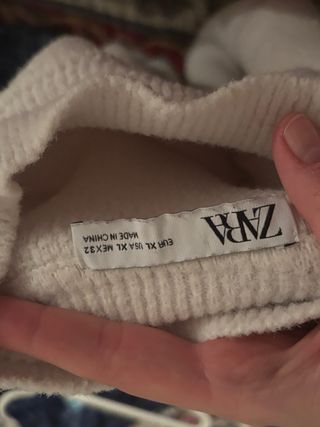 Jersey Zara cuello alto blanco