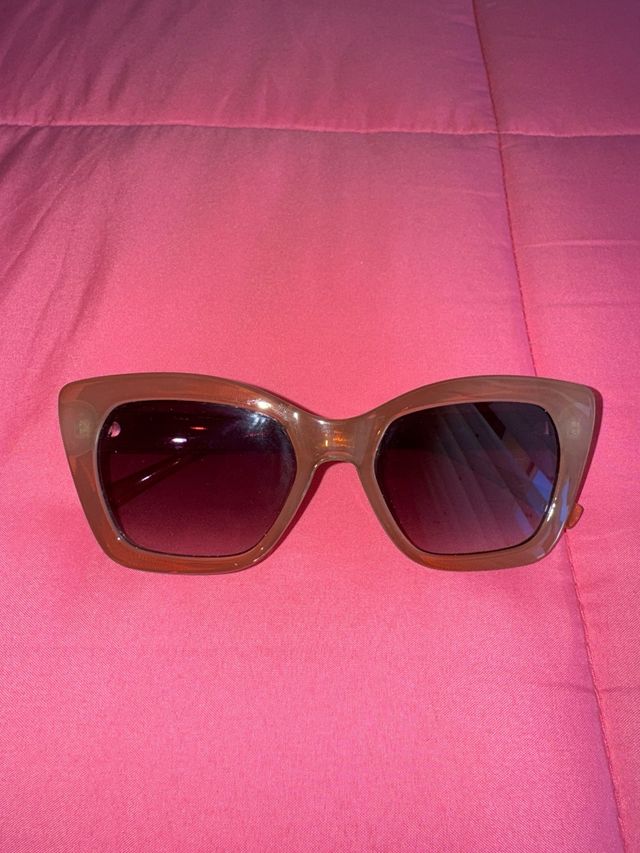 Gafas de sol marrones