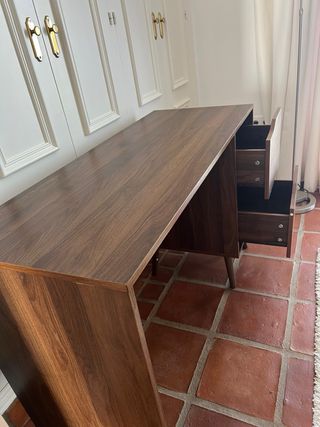 Escritorio moderno madera