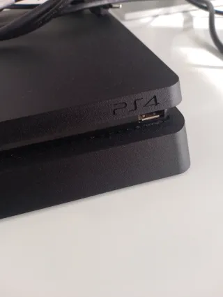 Consola Sony PS4 1.TB