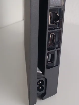 Consola Sony PS4 1.TB