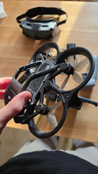 DJI Avata ( a reparar) Fly more combo(goggles 2)