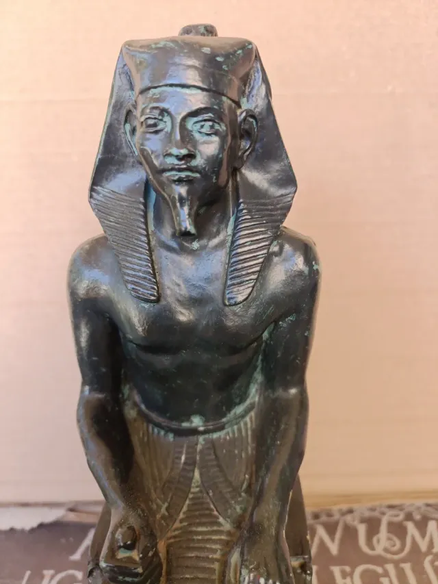 Statua del Faraone in Pietra 1,460kg