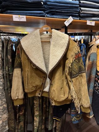 Chaqueta Bomber Suede con Borrego