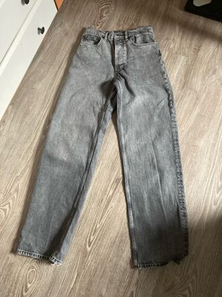 Vaqueros Zara grises talla 32