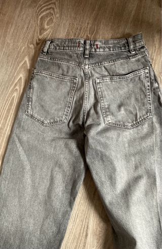 Vaqueros Zara grises talla 32