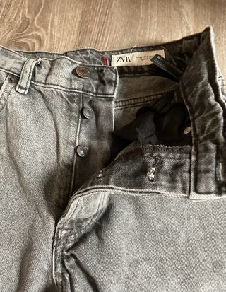 Vaqueros Zara grises talla 32