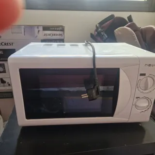 Microondas Nevir para reparar