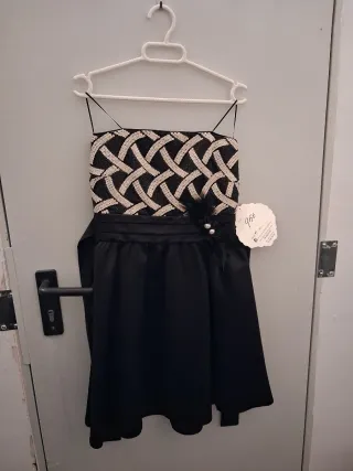 Vestido fiesta negro y dorado