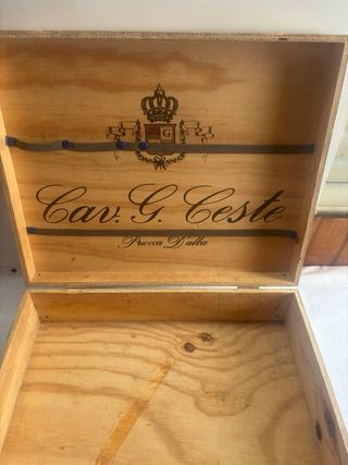 3 scatole vintage: 2 latta, 1 valigetta