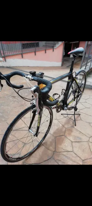 Bici da corsa Scott CR1 Carbonio