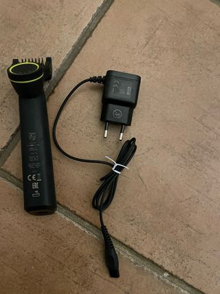 Máquina de afeitar Philips negra