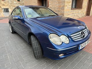 Mercedes-Benz  CLK 2002