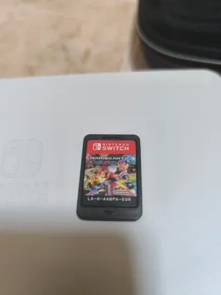 Nintendo Switch OLED + Mario Kart + 6 Joycons